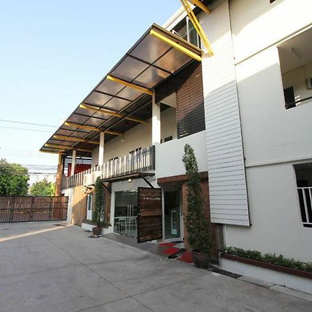 Leesort @ Onnuch Bangkok Exterior foto