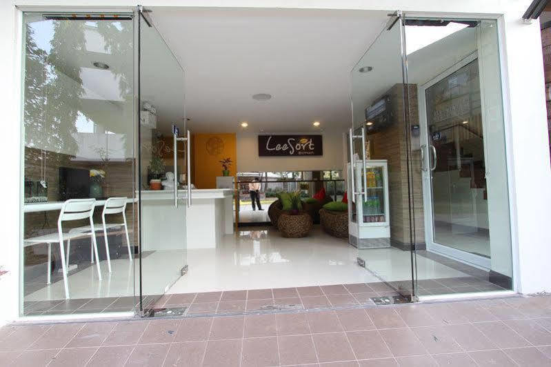 Leesort @ Onnuch Bangkok Exterior foto