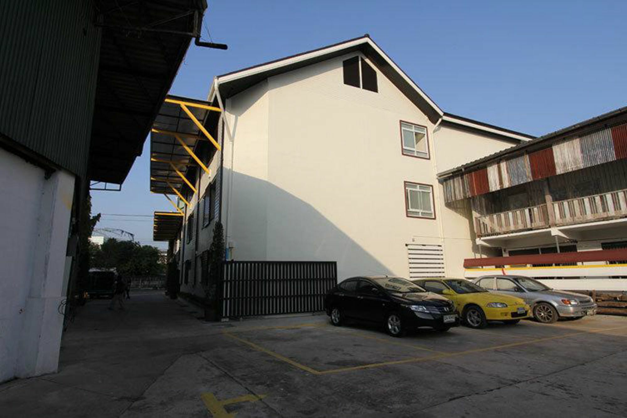 Leesort @ Onnuch Bangkok Exterior foto